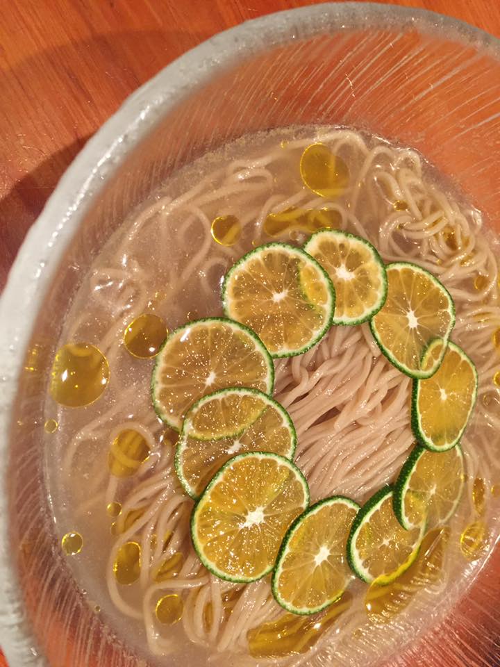 「しあわせみかんと鮎の 冷たい塩そば」