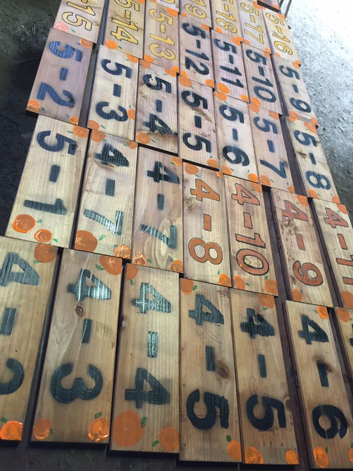 「看板、作成中♩」