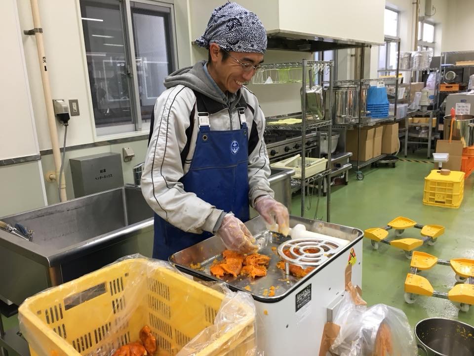 みかんの皮で、加工品づくり♪