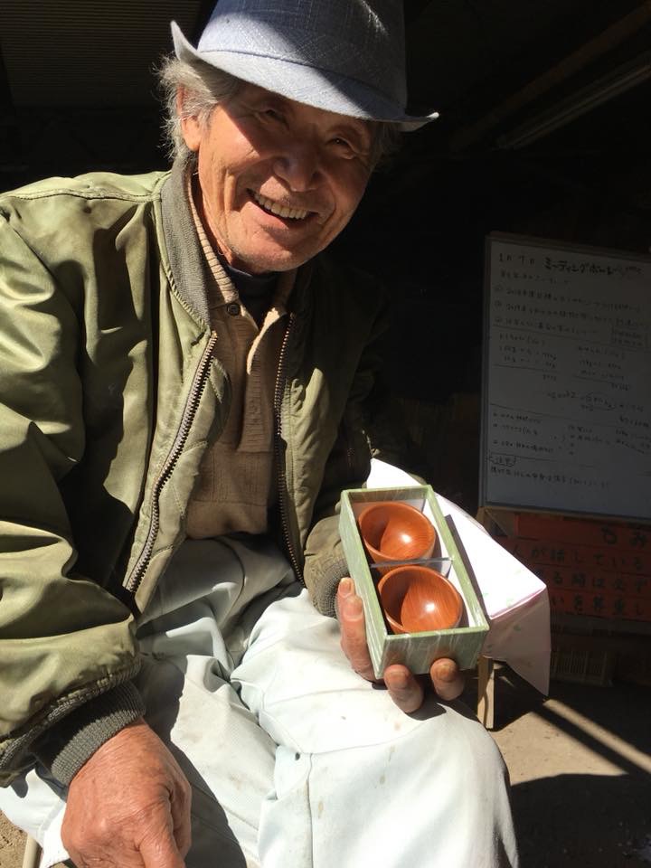 年長スタッフのお誕生日祝い♪