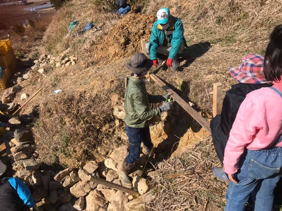 「石積み学校(後編)その③」 ーどうやって積んでいったのか？水糸編ー